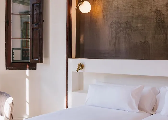 Masanet Emblematic - Adults Only 4*